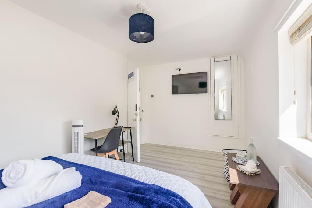 Birmingham Great Barr Property Near Junction 7 M6 Екстериор снимка
