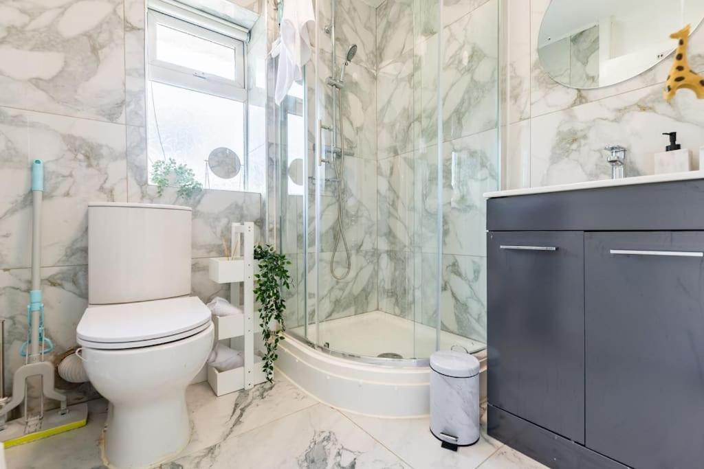 Birmingham Great Barr Property Near Junction 7 M6 Екстериор снимка