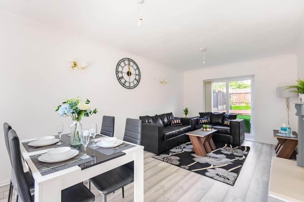 Birmingham Great Barr Property Near Junction 7 M6 Екстериор снимка